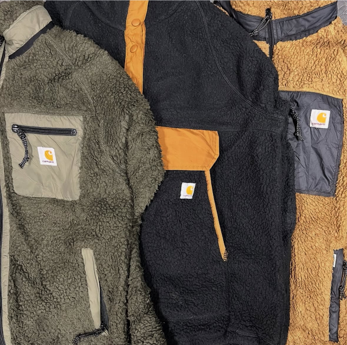 10KG Reseller Pack – Profitable Vintage & Streetwear Wholesale